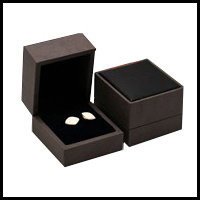 Earing Box 